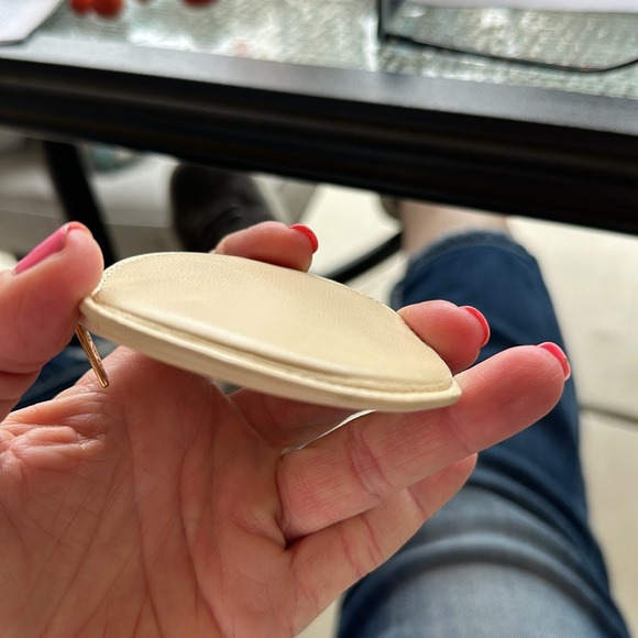 Loewe off white zippered small coin purse EUC authentic - Picture 10 of 11